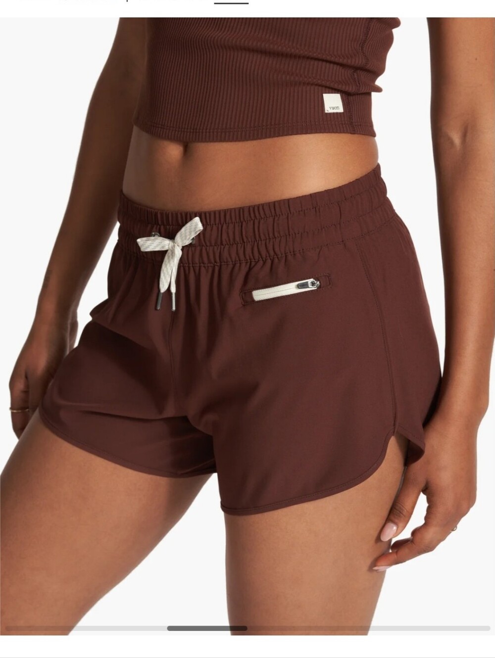 Vuori Clementine 2.0 Shorts 4" in Mulberry Brown